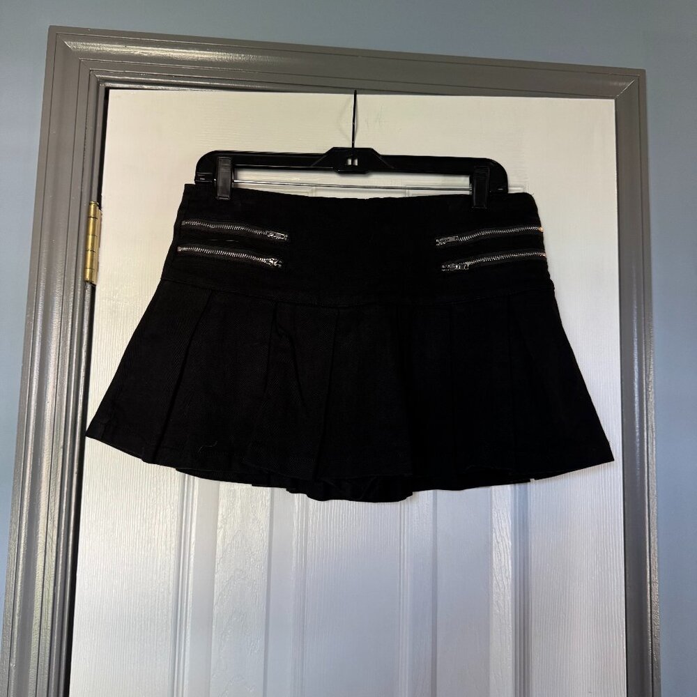 Fashion Nova Size XL Black Pleated Skort Zipper Accents & Zip Up Back EUC